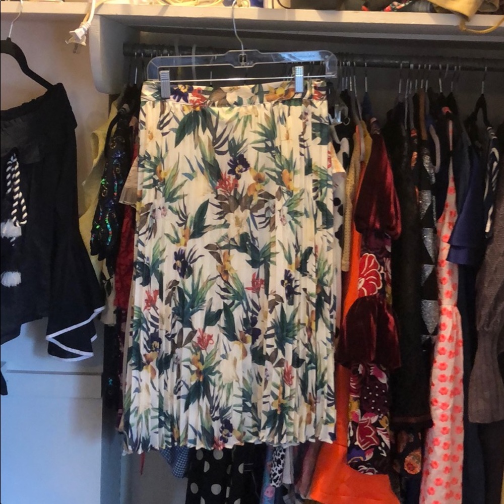 Gianni Bini Pleated Floral Midi Skirt Small